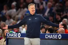 科尔：今晚我们没有任何理由放松警惕，必须赢图片