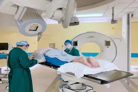 潮声丨治癌神器？定点爆破？质子重离子治疗究竟是个啥？图片