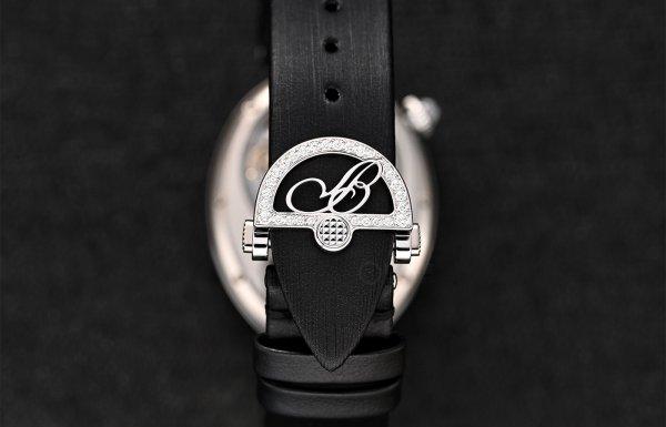 ������ƷҲ�Ǳ��ᡰ���󡱣���ɫ���ž��Ը߹�����