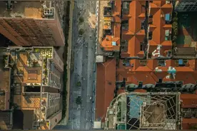 人潮涌动江汉路图片