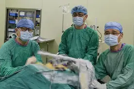 既美观又有效？！华西甲状腺外科微创切除颈侧区淋巴结转移甲状腺癌！图片