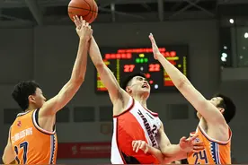 CBA综合|附加赛江苏扳回一城 龙狮再胜山东率先晋级图片