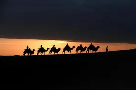 “嗅觉经济”时代，人们更爱东方味道？百年前，上海“花露水” 已是国民香氛图片