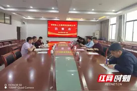 零陵区人大到永州市工商职业中专开展职业教育调研图片