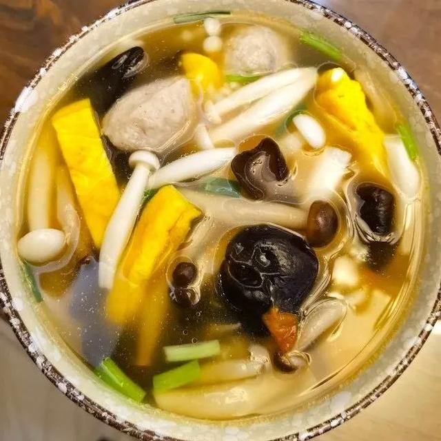 低脂又低卡的三鲜汤,10分钟搞定,比炖鸡汤还好喝!