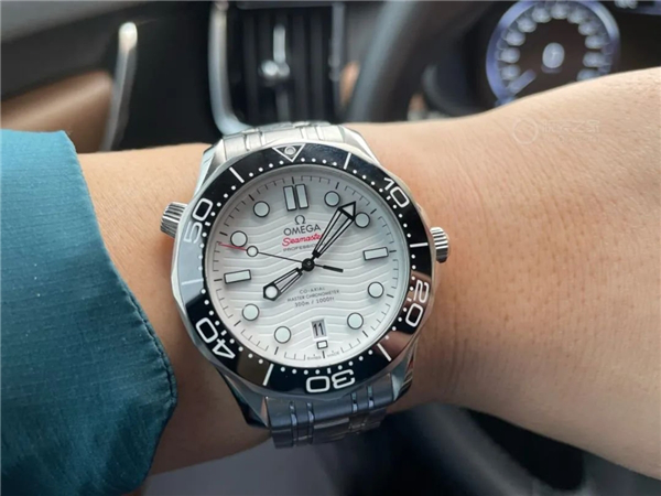 ѡ������Ϊ�����е�һö��е�����Ҹе�������