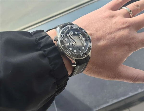 ѡ������Ϊ�����е�һö��е�����Ҹе�������