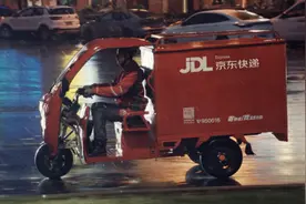 京东物流“放权”：负重必须狂奔图片
