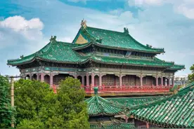 万千过往娓娓道来，市中区这条老街爆燃出圈图片