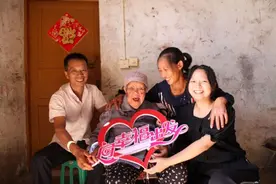 重庆永川：孝心孙女刘方琼40年带着爷爷奶奶一起生活图片