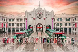 郑州建业电影小镇：千人旗袍换装秀 开启春季新玩法图片