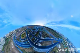 天空鱼眼“瞰”沙尘过后的库尔勒市有多迷人图片