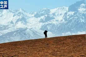 壮阔！汉、明长城在这里相会，绵延至雪山之巅图片
