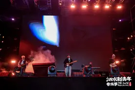 新青年·“泗”意狂欢⑫：沸腾！逃跑计划的歌声直击乐迷内心图片