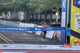 半程马拉松男女冠军成绩出炉图片
