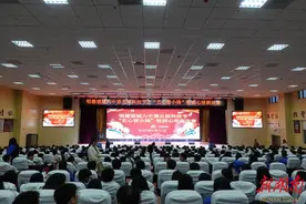 明德望城六中：以心理剧表演探索心理健康教育形式图片