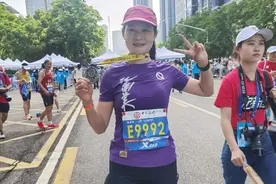 参加过37个全马和10个半马的她：汉马现在妥妥的国际范图片