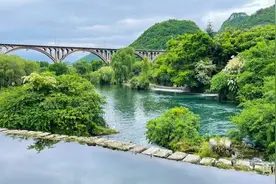 高质量发展看中国丨守护青绿  黔贵大地上演“绿色逆袭”图片