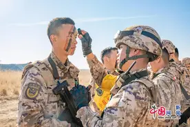 武警某部特战中队实战化演练掠影图片