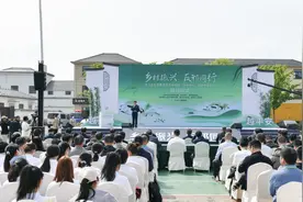 浙江：诸暨枫桥，“枫警”如画！全省反邪教宣传进乡村首场来了！图片