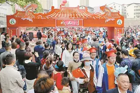 黄州区一中举行2023届高三成人礼活动图片