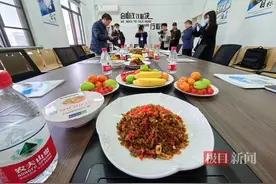 走进湖北预制菜 | 从企业团膳走上家庭餐桌，她坚持做“家的味道”图片