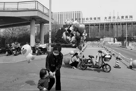 这个“移动炸弹”仍热卖 家长别不当回事图片