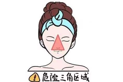 火疖子冒头了可以把里面脓液挤出来吗（头皮小疙瘩挤出骇人大脓肿医生提醒头面部疙瘩切勿随意挤压）