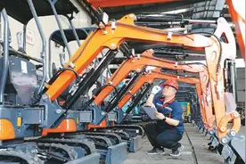 中国挖掘机走俏海外图片