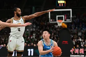 CBA季后赛：辽宁本钢胜北京首钢图片