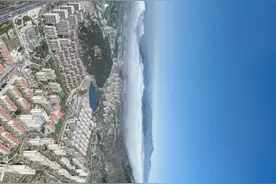 平流雾涌动图片