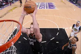 国王：萨博尼斯遭遇胸骨挫伤 G3出战成疑图片