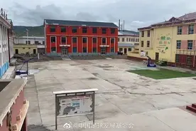 善举！鹿晗捐赠的第9座也是海拔最高的公益球场开始建设图片