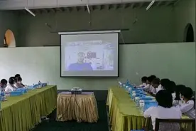 缅甸学生渴望了解中国航天员太空生活图片