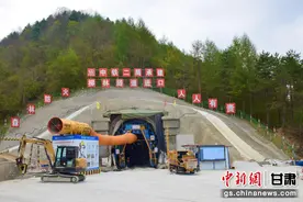 “95后”铁路“守隧人”：从南到北穿山越岭，创新技术攻克难题图片