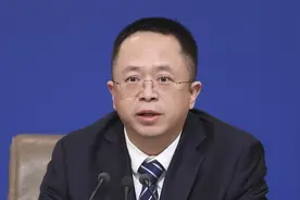 周鸿祎要求360全员全面拥抱人工智能：自研GPT，加速智脑落地图片