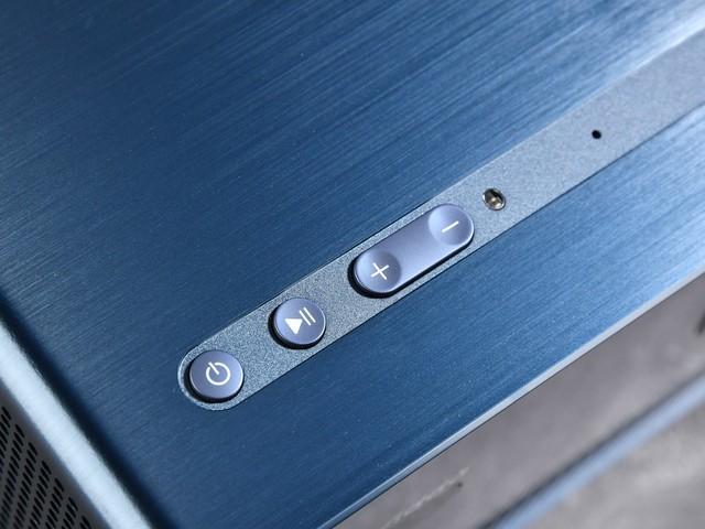 ������� �������� VIDDA��ɫ��������ͶӰC1S����