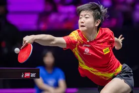 陈梦王曼昱澳门赛争冠，刘国梁赛后安慰孙颖莎图片