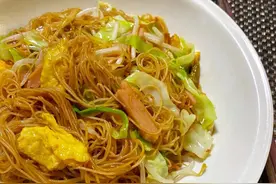 无数次实践总结出大排档炒米粉的技巧，真的很有锅气！图片