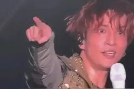 知名男星演唱会爆意外，警方出手！曾有人因它被秒瞎一只眼！图片