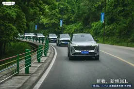 赚足回头率 长途试驾2023款吉利博越L图片
