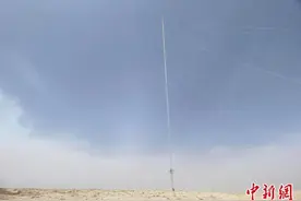 青海油田首批风力资源测试塔顺利建成投用图片