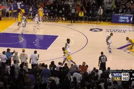 詹姆斯关键绝平上篮命中！追梦感叹：太强硬了啊勒布朗！图片