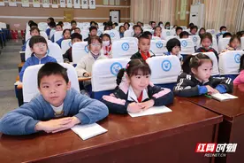 禁毒知识讲座进校园 护航青少年健康成长图片