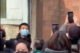 听说“西直门三太子”萌兰努力离家出走，都是为了他？图片