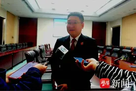 “托尼”老师换单位，被“老东家”索赔百万元“违约金”，法院：滥用“竞业限制协议”，不支持！图片