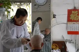 5元理发店 温情陪伴18年图片