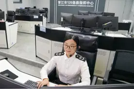 全网点赞！120调度员“远程接生”！图片