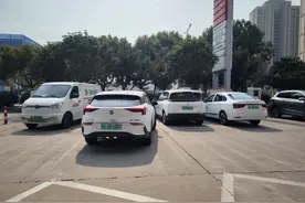 在长三角不能加氢充电洗车喝咖啡的，不配叫加油站？图片