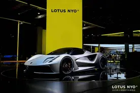 车展对话｜冯擎峰＋毛京波：电动车时代，路特斯的优势在弯道图片